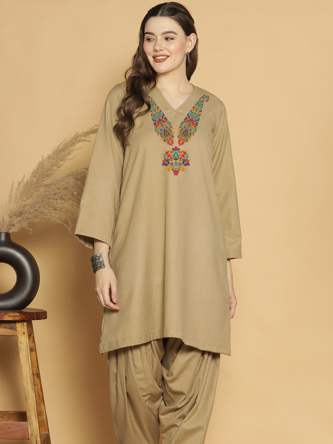 Beige Acrylic Kurti - Raza