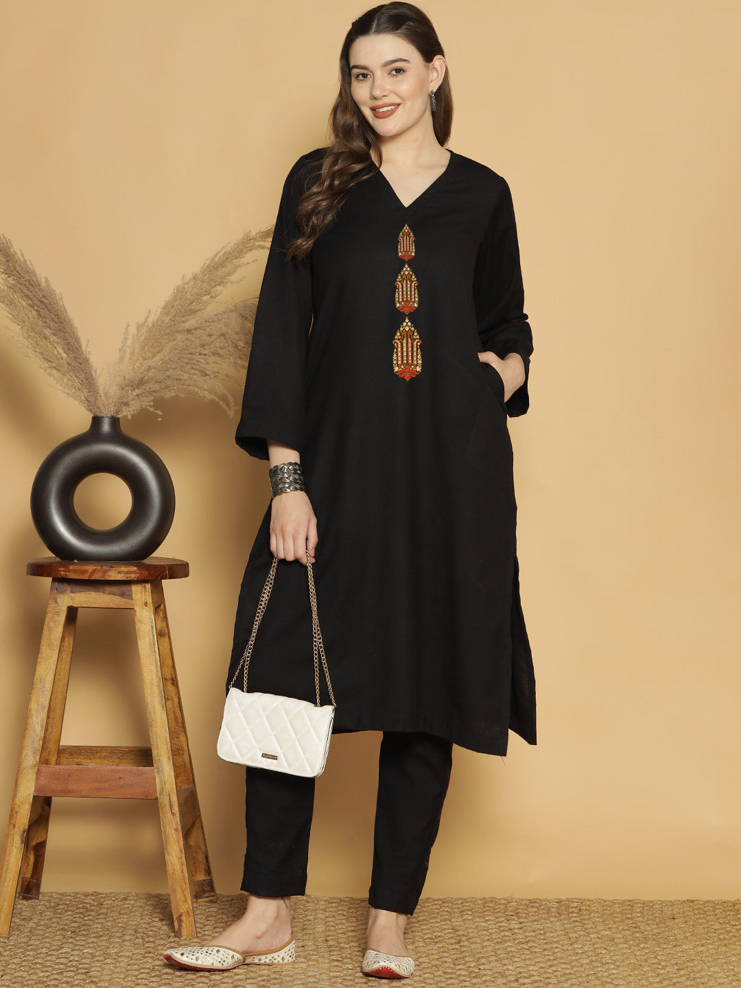 Black Acrylic LongKurta - Dariya