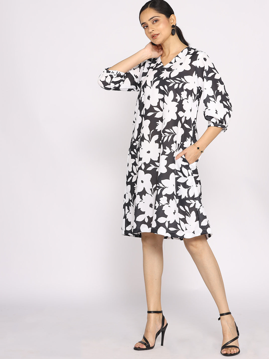 Black&White Printed A-Line Dress - WhiteFleur