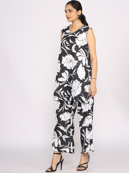 Black&White Printed V-Neck Sleeveless Kurti & Curved Palazzos - BlackTulips