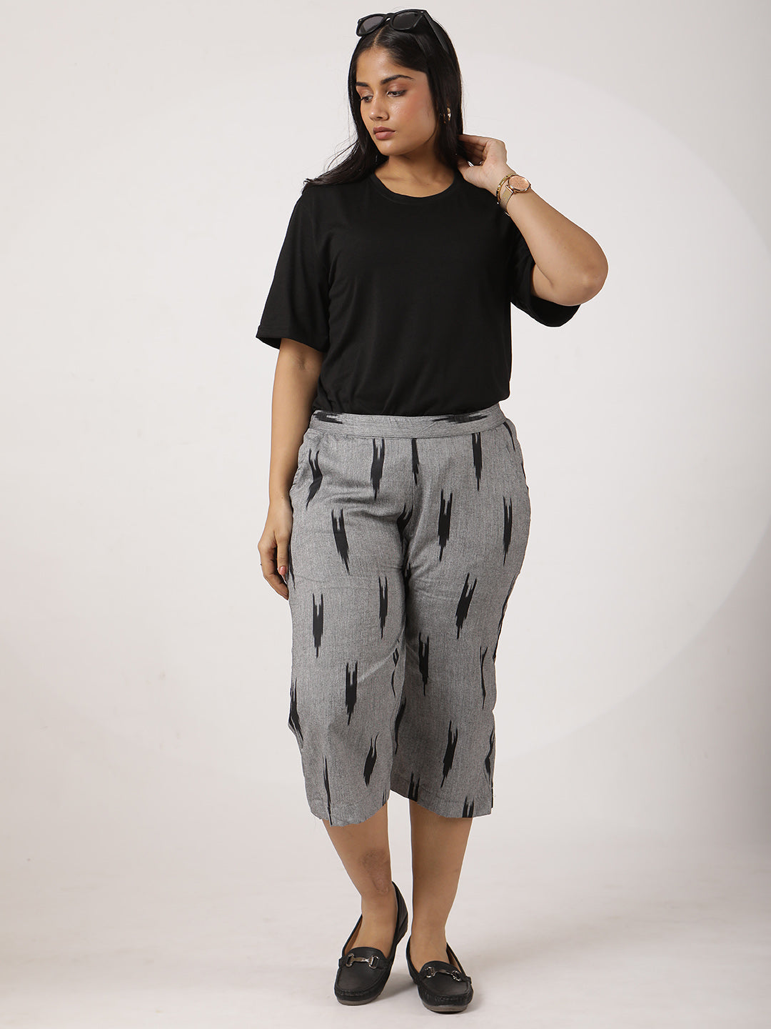 Charcoal Ikat Knee-Length Shorts